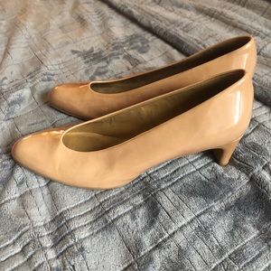 Stuart Weitzman Nude Pumps